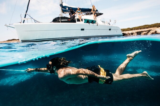 1-Catamaran tour to the Maddalena Archipelago from Cannigione - Caprera and the First Look at Protected Beaches