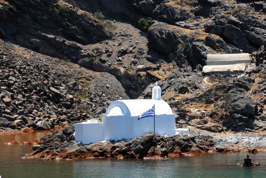 1-Day Boat Trip: Santorini Volcano, Thirassia & Oia Sunset - Walking across Nea Kameni’s volcanic ground