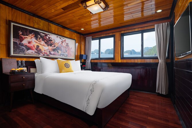 1 night Halong Bay Cruise-Titov Island,Surprise Cave,kayak,meals - What the best parts feel like