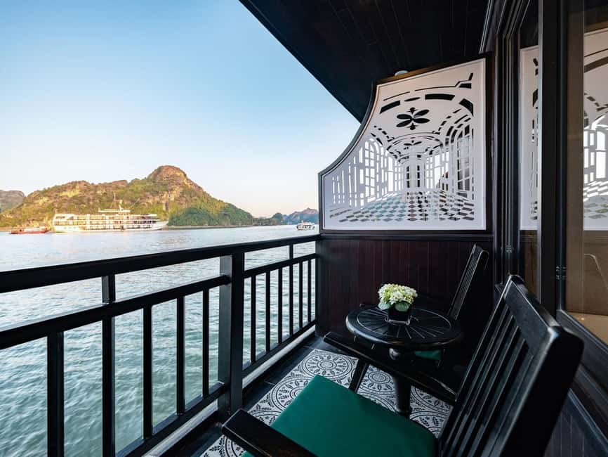 2 Days Halong 5 Stars Cruise with Free Pickup from Hanoi - Dark and Bright Cave by kayak or bamboo boat