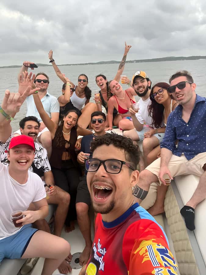 2-hour tour in Cartagena Sunset View in party boat - The First Ride: Manga, Bocagrande, and Castillogrande