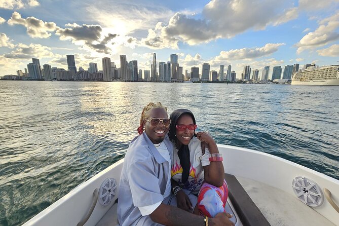 2 hrs Miami Private Boat Tour with Cooler, Ice, Bluetooth Stereo - The extra captain fee and the real price