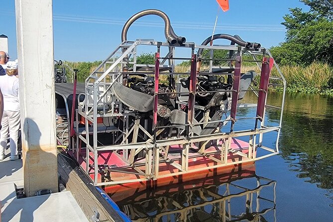 60 min. Everglades Airboat ride & pick-up ,small group +pro guide - Who should book this Everglades experience?