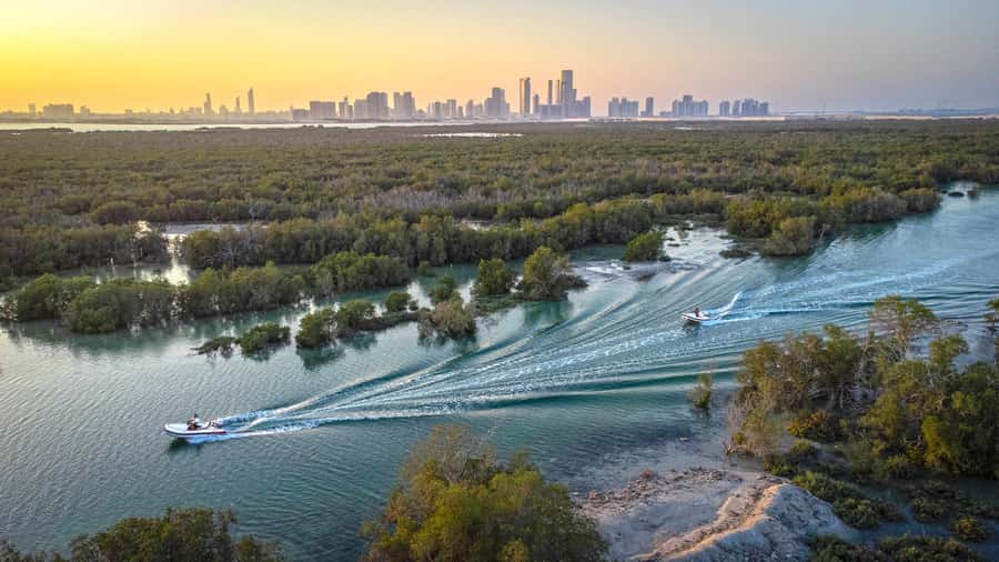 Abu Dhabi: Yas Island Self-Driving Guided Speedboat Tour - Is $149 good value for two people?