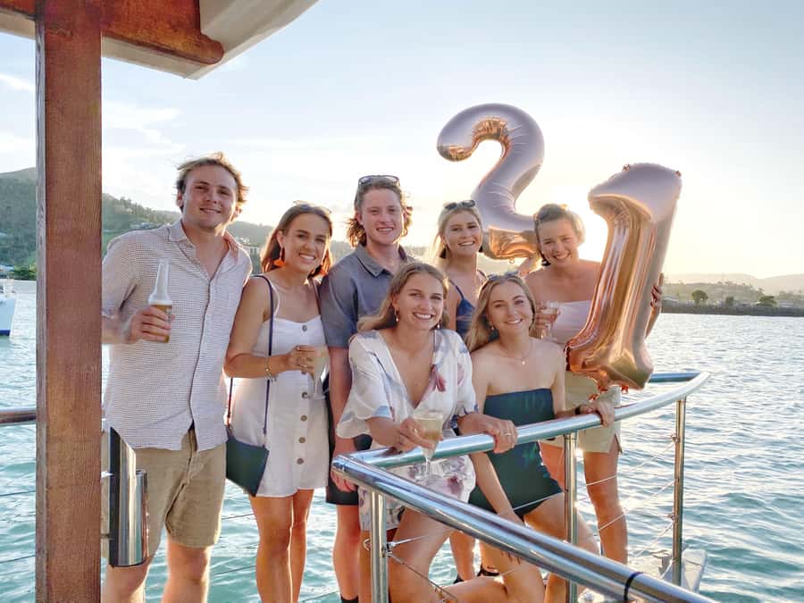 Airlie Beach: 2-Hour Sunset Cruise with Sparkling Wine - Cruising Pioneer Bay and the Airlie waterfront