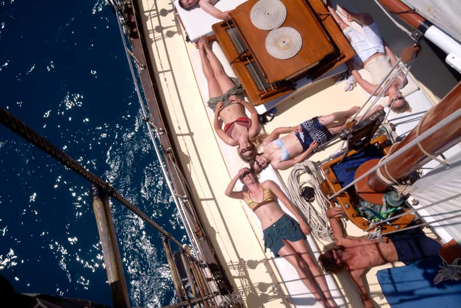 Airlie Beach: Providence Whitehaven Day Sail with Snorkeling - Food, drinks, and the lunch choice