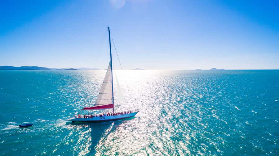 Airlie Beach: Whitsunday Islands 2-Day Sailing Tour - Sleeping aboard Matador