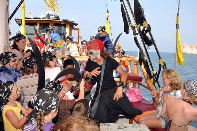 Alanya All Inclusive Pirate Boat Trip With Hotel Transfer - Food, drinks, and extra spending