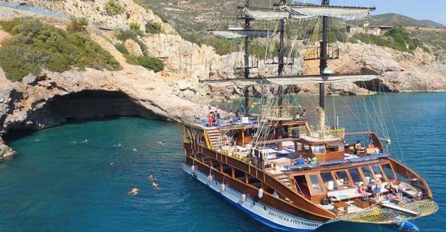 Alanya: Catamaran Boat Tour with Snorkeling with Lunch - Setting out from Alanya Harbor