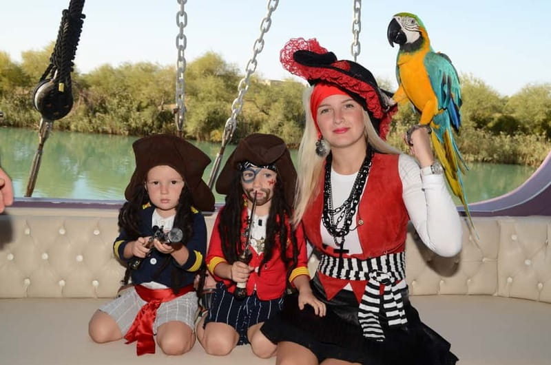 Alanya: Party Pirate Boat Trip w/Meal, Drinks, Pickup Option - Shows, music, and the foam party