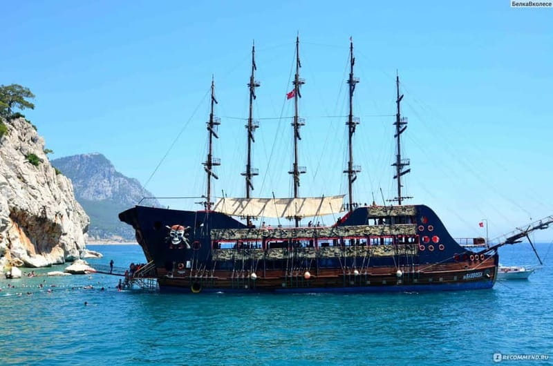 Alanya: Pirate Boat Party with Foam, Disco, Lunch & Drinks - Key points to know before you book