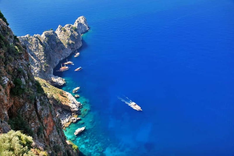 Alanya: Pirate Boat Party with Foam, Disco, Lunch & Drinks - What kind of Alanya day is this?