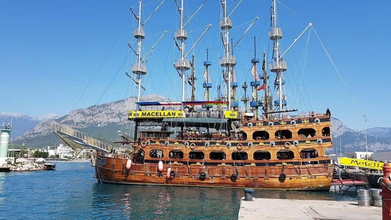 Alanya: Pirate Boat Party with Foam, Disco, Lunch & Drinks - Leaving Alanya Harbor on the pirate boat
