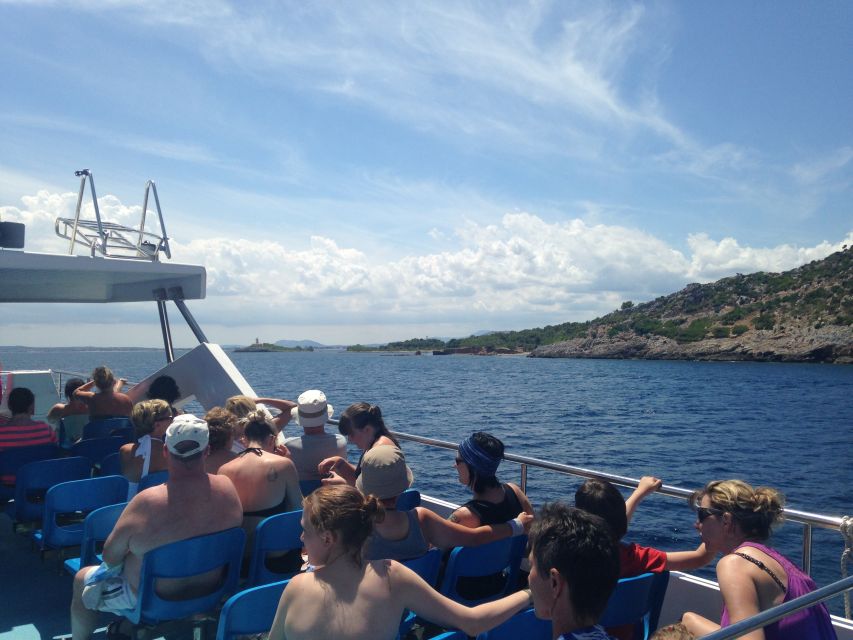 Alcudia: Boat Trip to Coll Baix - What the ride feels like for families and solo passengers