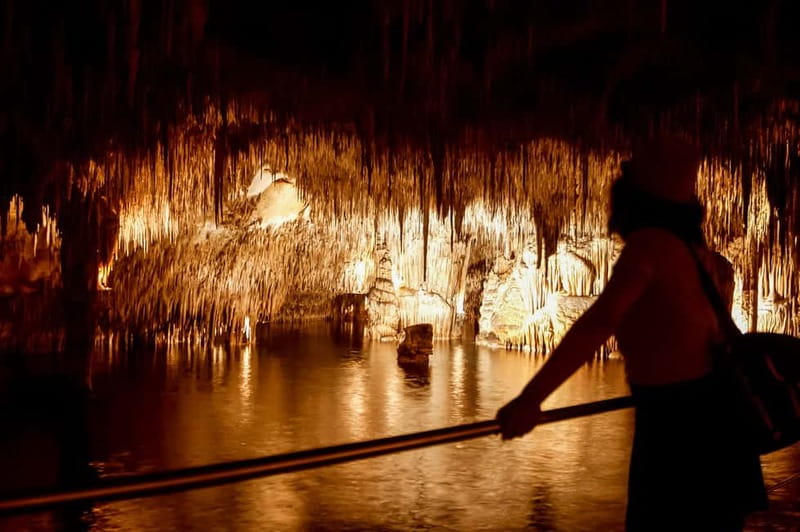 Alcudia: Caves of Drach Tour from the North with Boat Trip - How busy and organized is the experience?