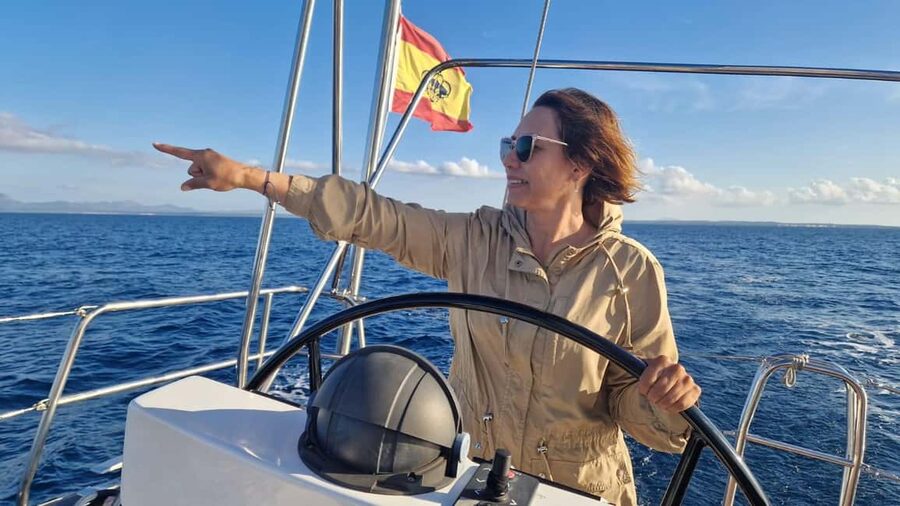 Alcúdia, Mallorca: Half Day Sailing Trip - Cala Coll Baix: one hour for water, food, and a break