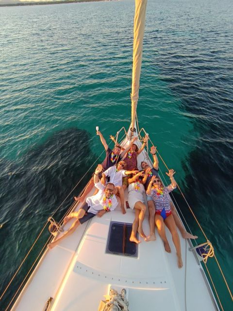 Alghero: Sunset Sailing Aperitif Experience - Maddalenetta and the last swim of the day