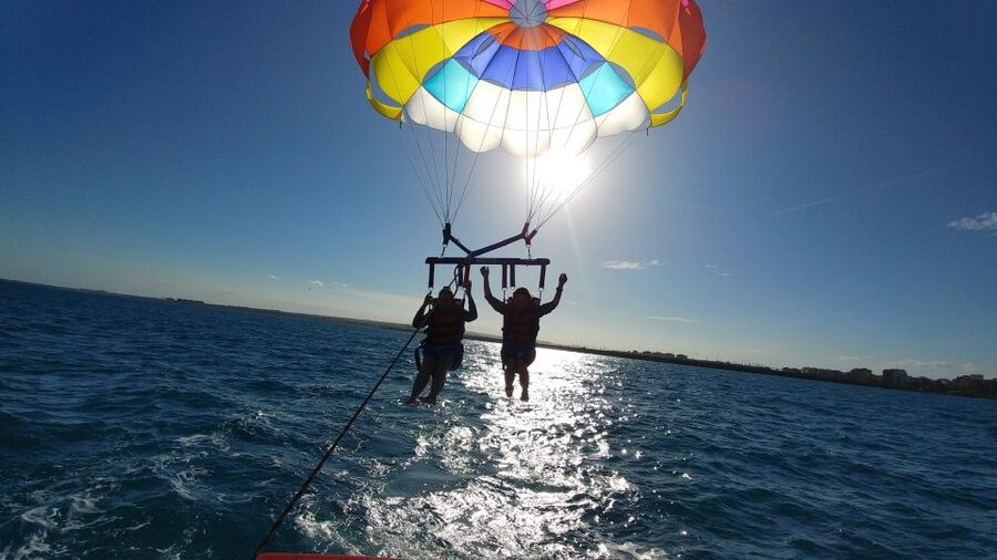 Alicante: Boat Trip and Parasailing Experience with Drink - Practical tips for a smoother outing