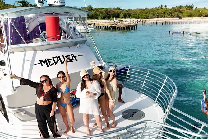 All Inclusive Snorkel and Slide Boat Tour: Icacos or Vieques - What the $135 price includes