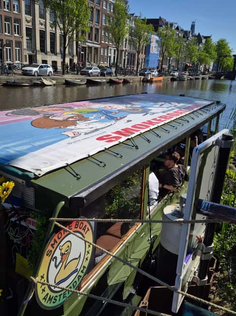 Amsterdam: 420 Smoke-Friendly Boat Tour - What the first minutes on board feel like