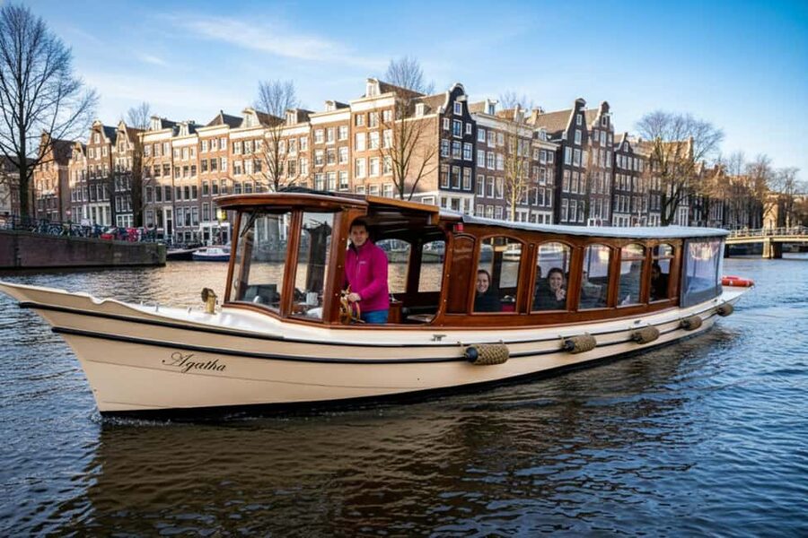 Amsterdam: 90 min Cruise with Local Guide & Unlimited Drinks - The Details That Matter Most