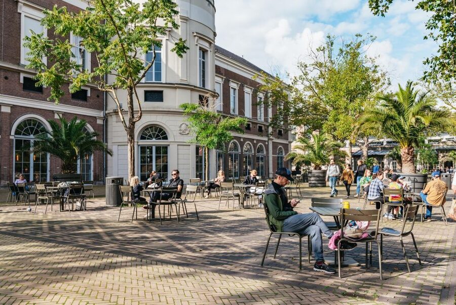 Amsterdam Bike Tour in Small Group + Optional Canal Cruise - Magere Brug and the city’s famous waterways