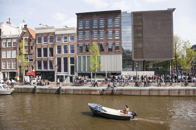 Amsterdam Canal Cruise in Open Boat with Unlimited Drinks Option - Key things to know before you book