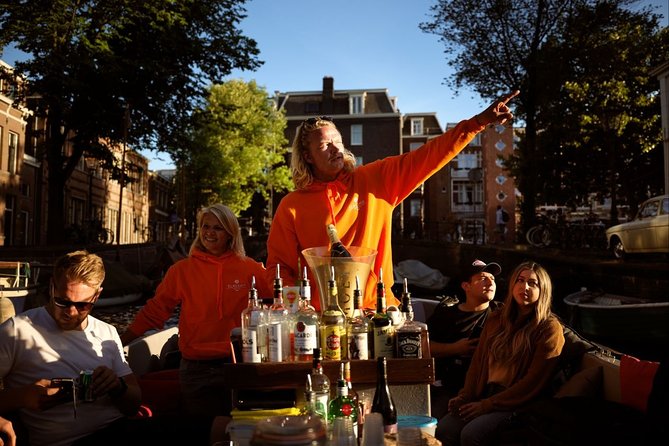 Amsterdam Evening Canal Cruise with Live Guide and Onboard Bar - Is $24.61 good value for one hour?