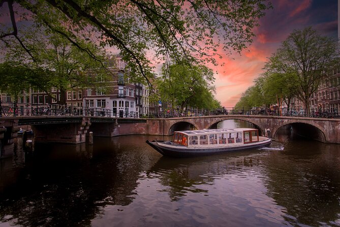 Amsterdam Evening Canal Cruise with Live Guide and Onboard Bar - The Jordaan, Western Church, and Anne Frank House