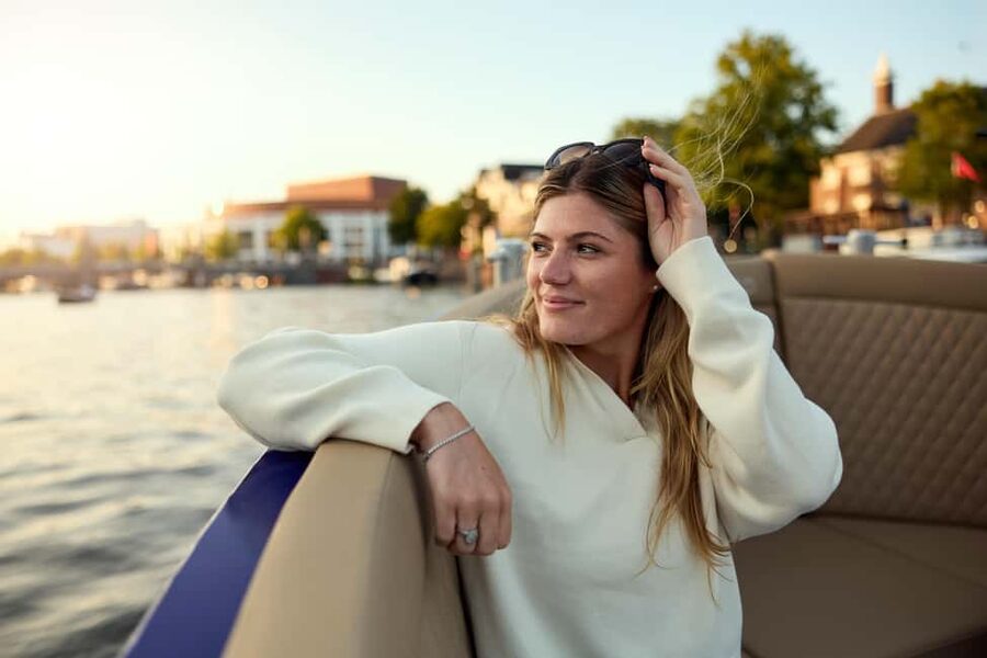 Amsterdam: Evening Candle Light Cruise With Wine & Cheese - Key points at a glance
