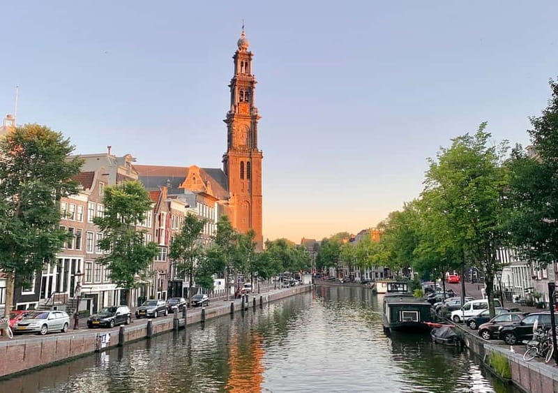Amsterdam: German Canal Cruise with Unlimited Drinks Option - Starting at Sea Palace near NEMO