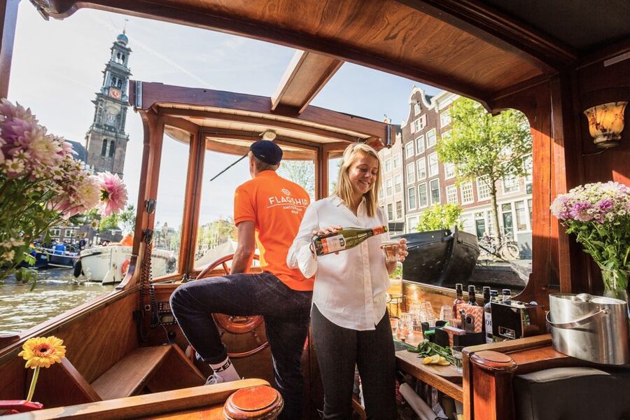 Amsterdam: Heated Canal Cruise with Unlimited Drinks & Bite - The Golden Bend and Grachtengordel