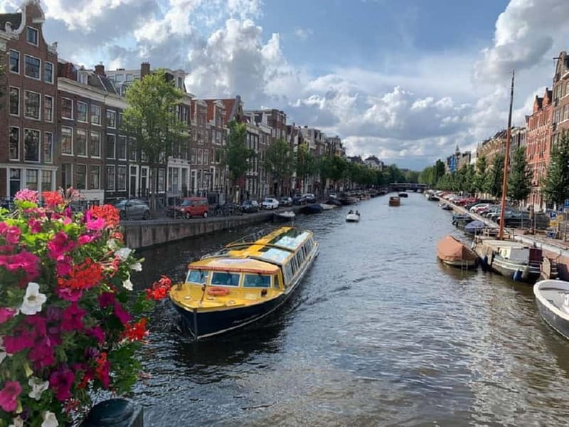 Amsterdam: Historic City Centre Canal Cruise - From the Nine Streets to Herengracht
