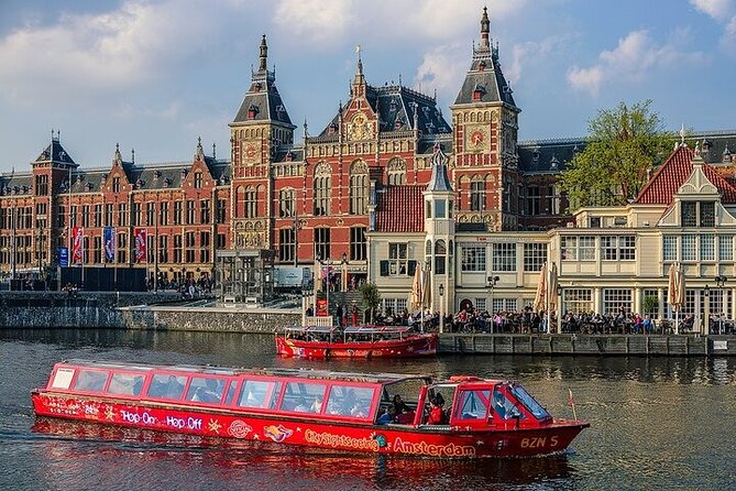 Amsterdam Hop-On Hop-Off 24h or 48h Bus and Boat Option - The bus route covers the museum district and southern center