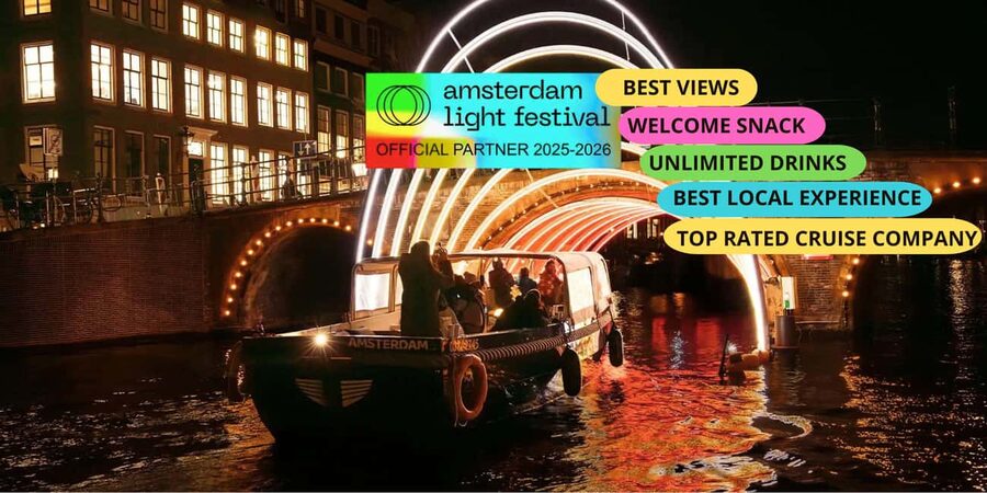 Amsterdam: Light Festival Boat+Unlimit.Drinks & Snack Option - Meeting the boat beside Central Station