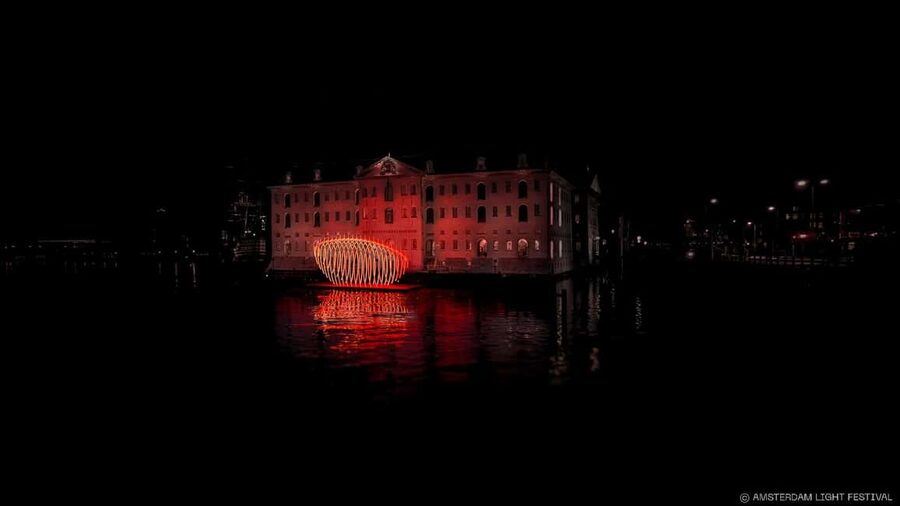 Amsterdam: Light Festival Boat+Unlimit.Drinks & Snack Option - What the $35 price really buys