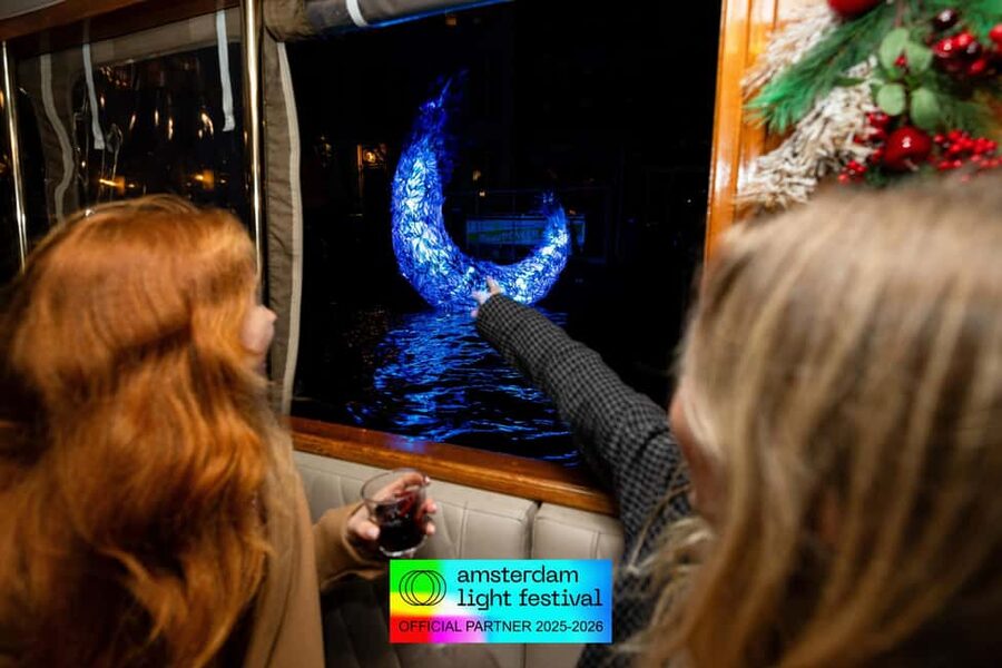 Amsterdam: Light Festival Cruise + Stroopwafel & Hot Choco - Grachtengordel-West and the Nine Streets