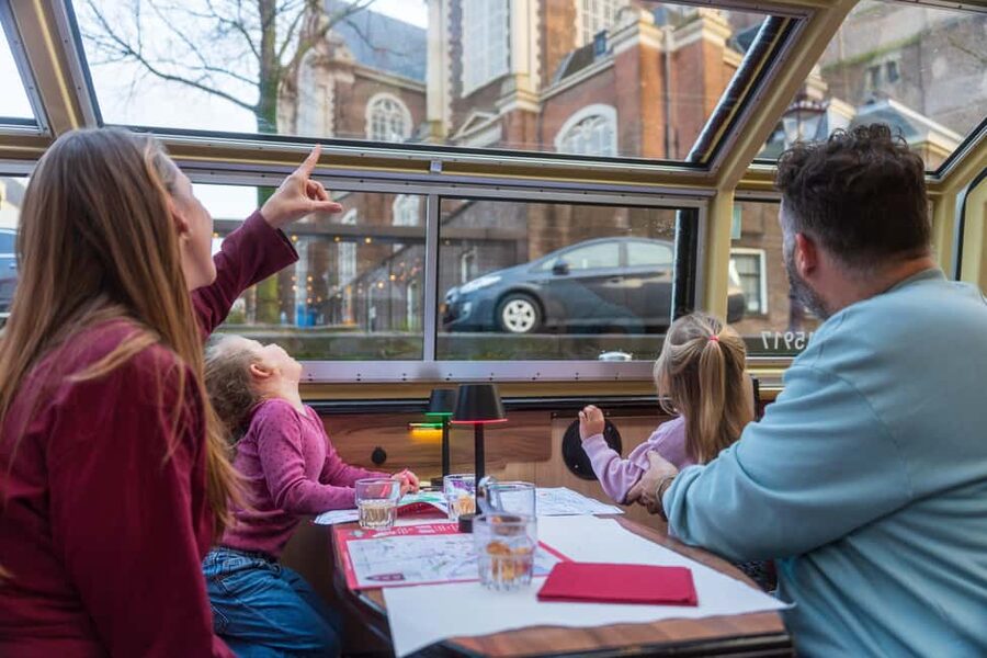 Amsterdam: Original Pizza Dinner Cruise + Unlimited Drinks - NEMO Science Museum and the Return to Damrak