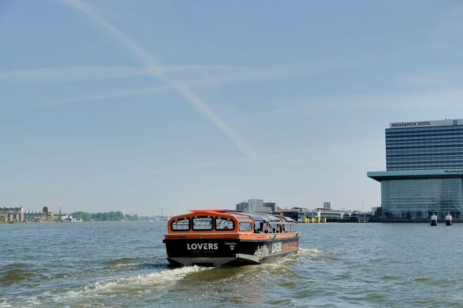 Amsterdam: Semi-Open Canal Boat Cruise - Who will enjoy this cruise most
