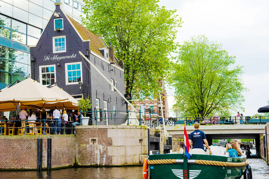 Amsterdam: The Newest Canal Cruise with Drink Option - Value, timing, and who should book