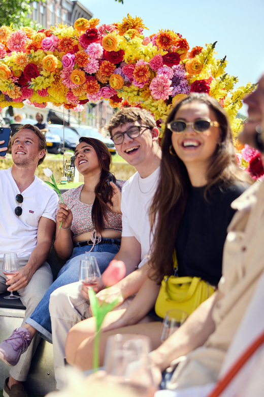 Amsterdam: The Original Flower Boat with Local Guide and Bar - Herengracht: the main scenic stretch