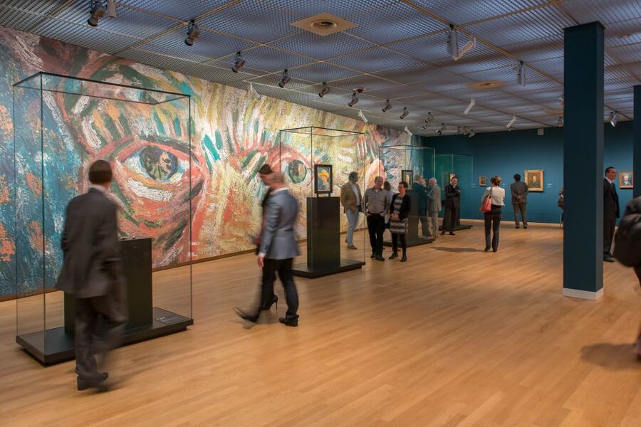 Amsterdam: Van Gogh Museum Ticket and City Canal Cruise - Who will get the most from this ticket?