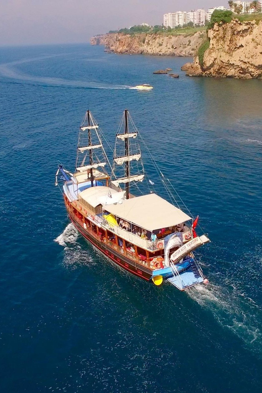 Antalya: Beach & Waterfalls Boat Trip w/ Lunch & Soft Drinks - Lunch with the waterfalls nearby