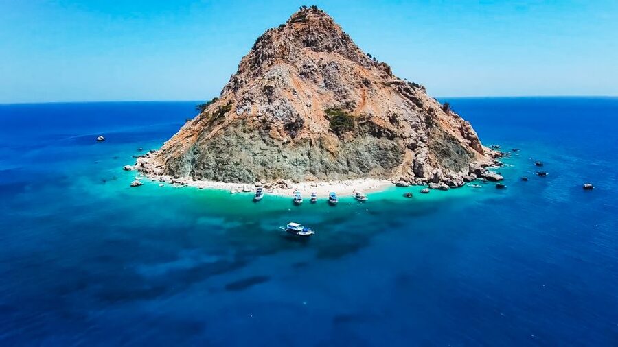 Antalya/Kemer: Suluada Island Small-Group Boat Tour w/ Lunch - Boarding the boat at Adrasan