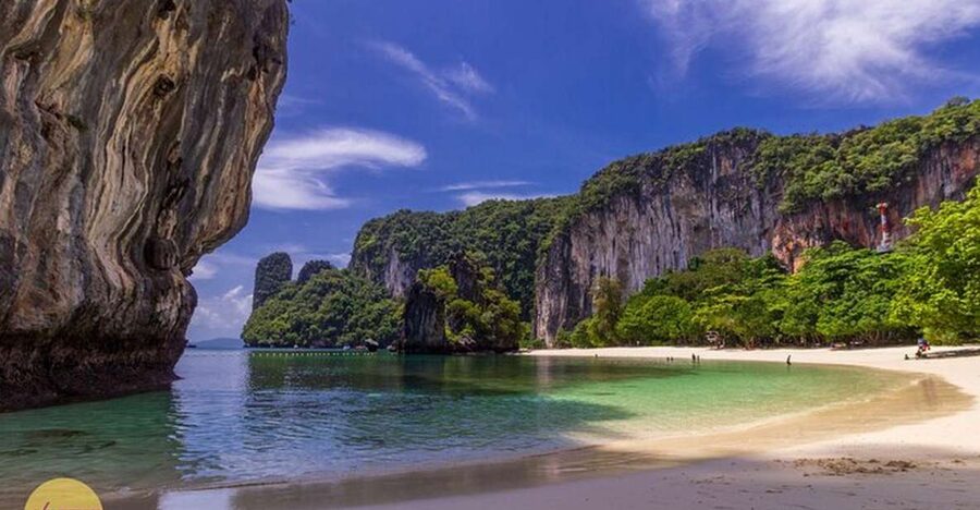 Ao Nang: Hong Islands Tour by Speedboat or Longtail Boat - Hong Island gives you the longest beach break