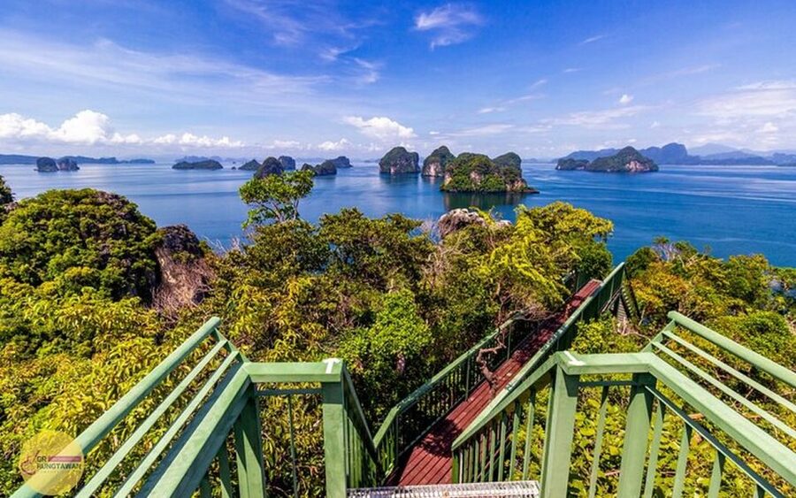 Ao Nang: Hong Islands Tour by Speedboat or Longtail Boat - The 360-degree viewpoint is worth the climb
