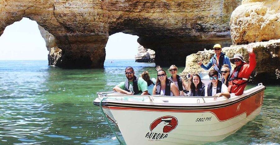 Armação de Pêra: Guided Boat Tour of Benagil's 15 Best Caves - Booking details that make a difference