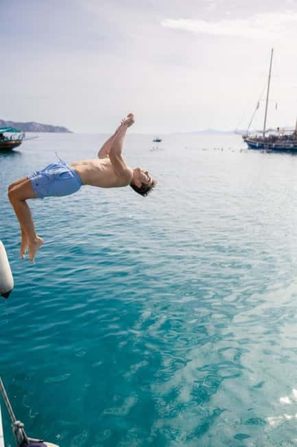 Athens: Cruise to Agistri, Moni & Aegina with Lunch & Drinks - The long return ride to Athens