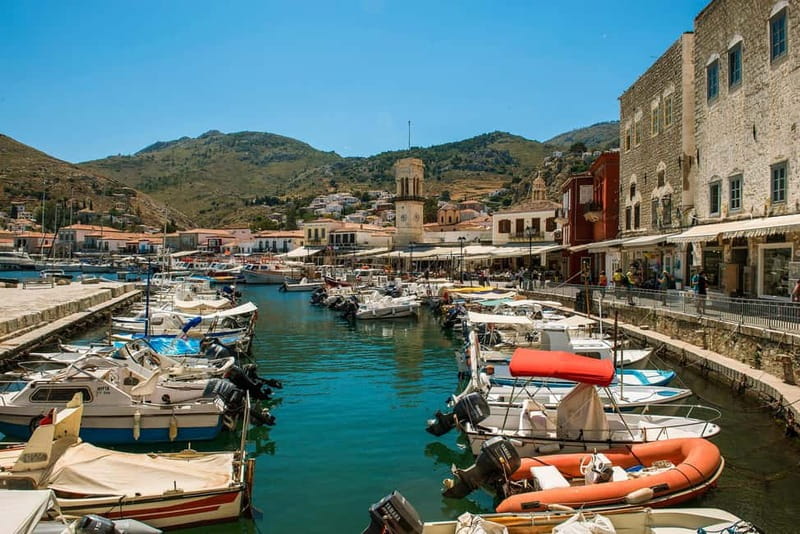 Athens: Hydra, Poros & Aegina Day Cruise with Lunch - The return trip brings the party onboard