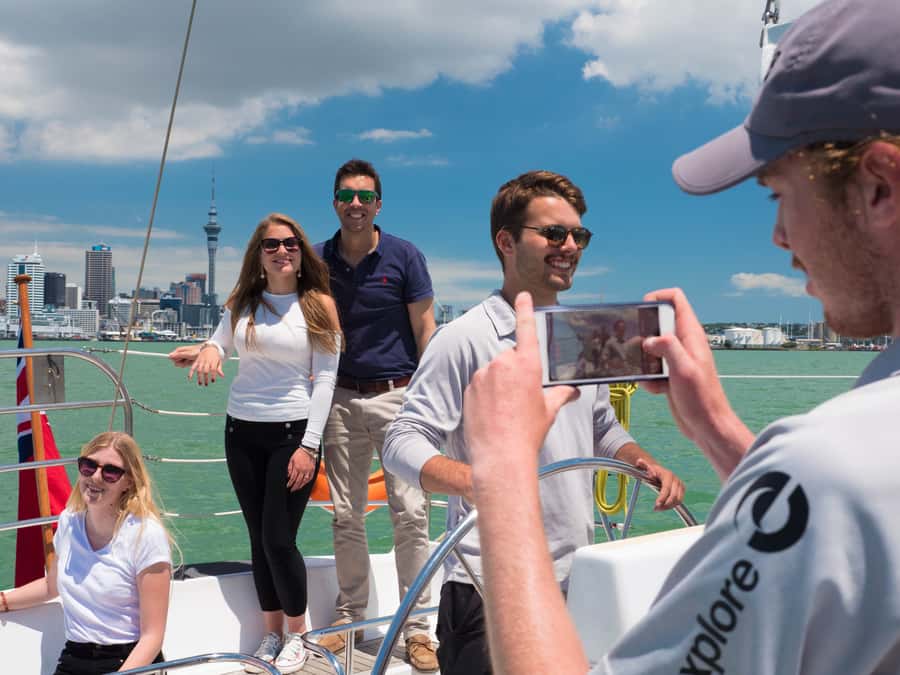 Auckland Harbour 1.5-Hour Sailing Cruise - How the group size affects the experience